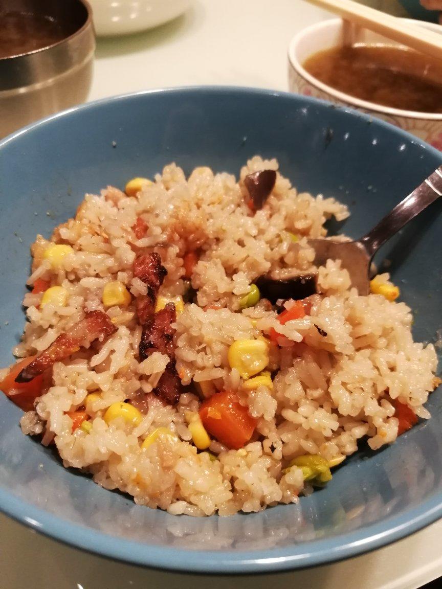 全程电饭锅之香菇香肠土豆焖饭——便当优选