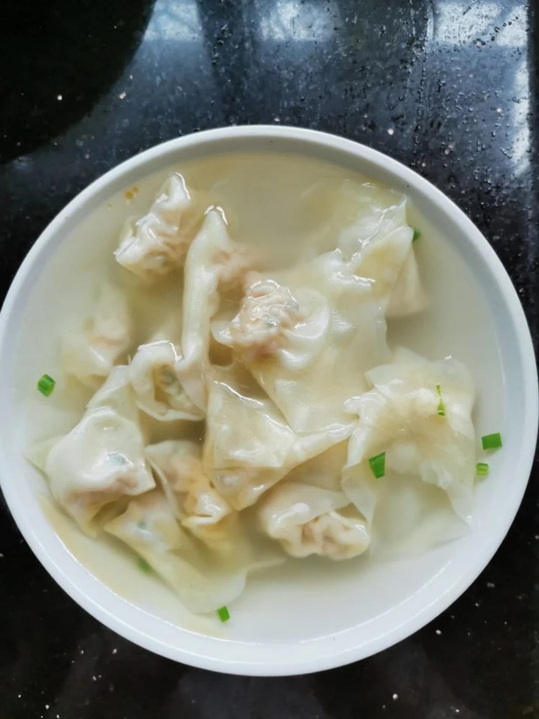 鲜肉虾仁混沌馅（附加超详细的混沌包法）