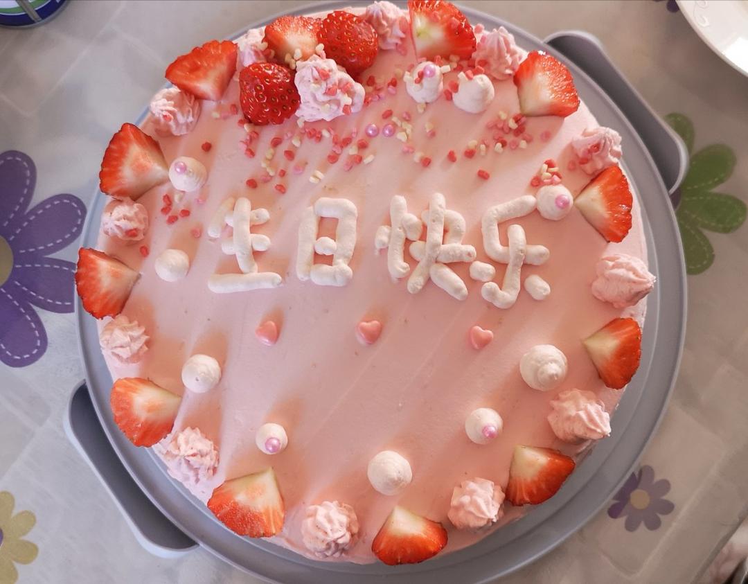 超级简单的味多美同款生日蛋糕（6寸），新手也能高度还原
