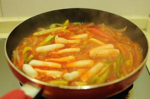 韩式什锦蔬菜烤年糕的做法 步骤1