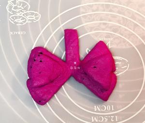 少女心爆棚的粉红蝴蝶结面包-叠法超细详解的做法 步骤7