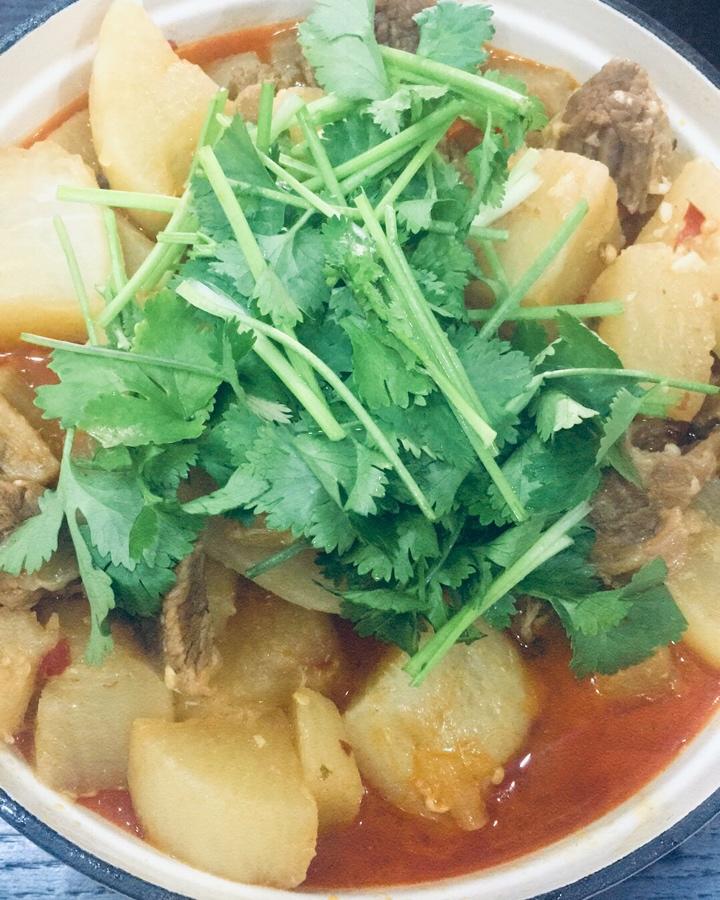 川味萝卜烧牛肉