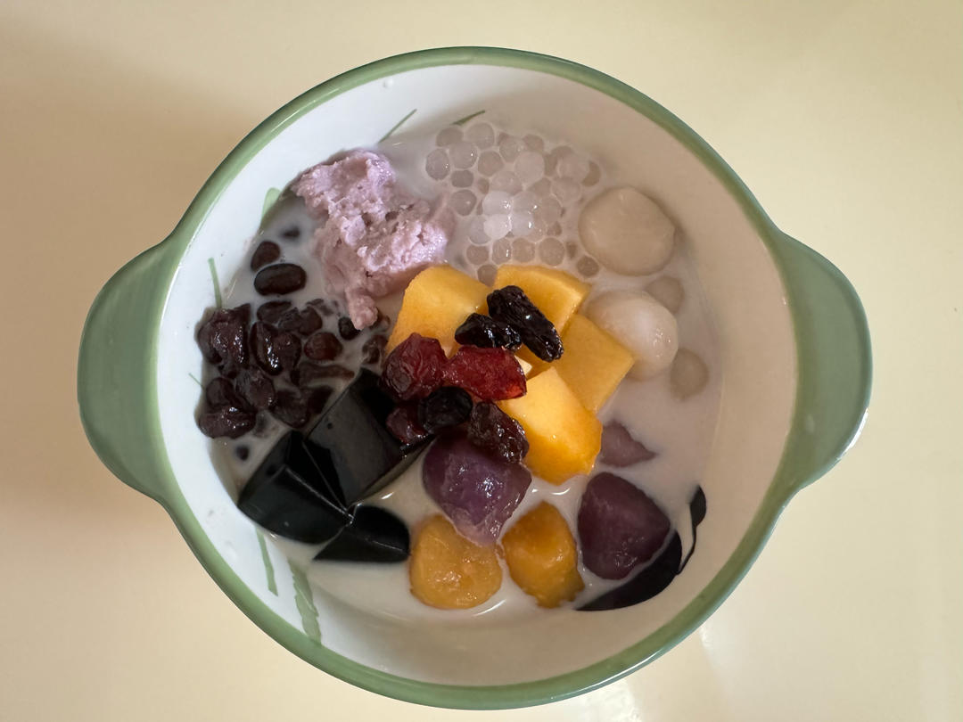 自制鲜芋仙芋圆（另附: 蜜红豆和仙草冻的做法）