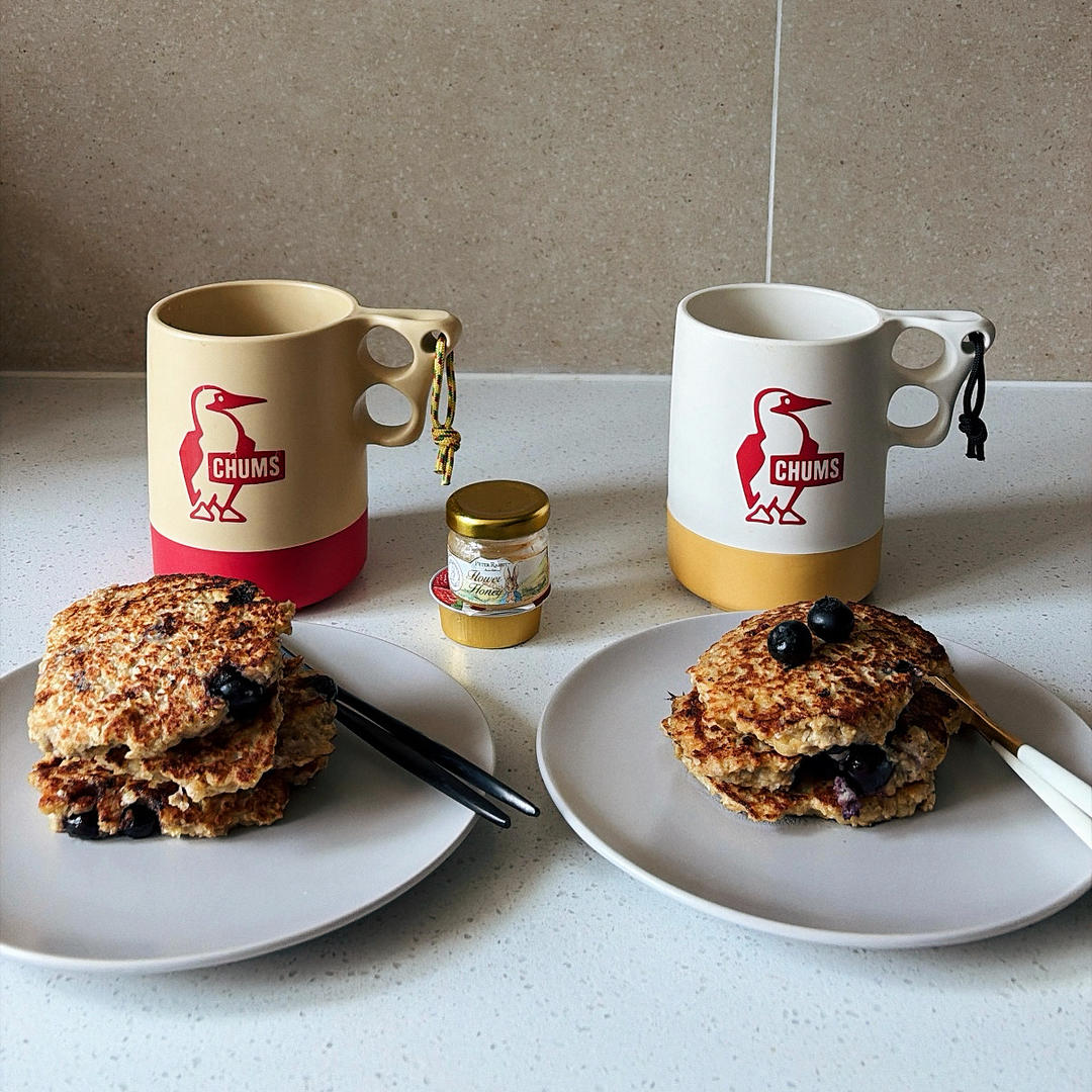 无糖无面粉 | 3种原料香蕉燕麦松饼（3 ingredient banana pancakes）