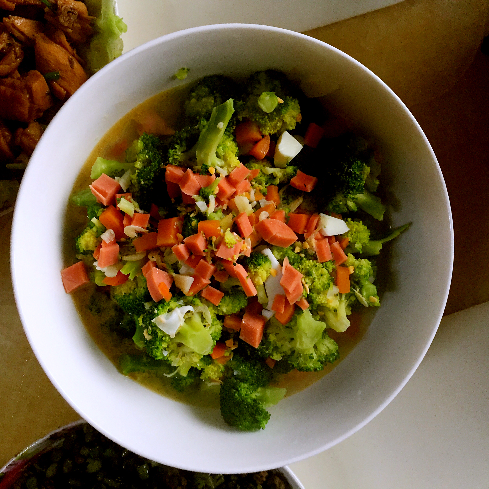 上汤皮蛋西兰花