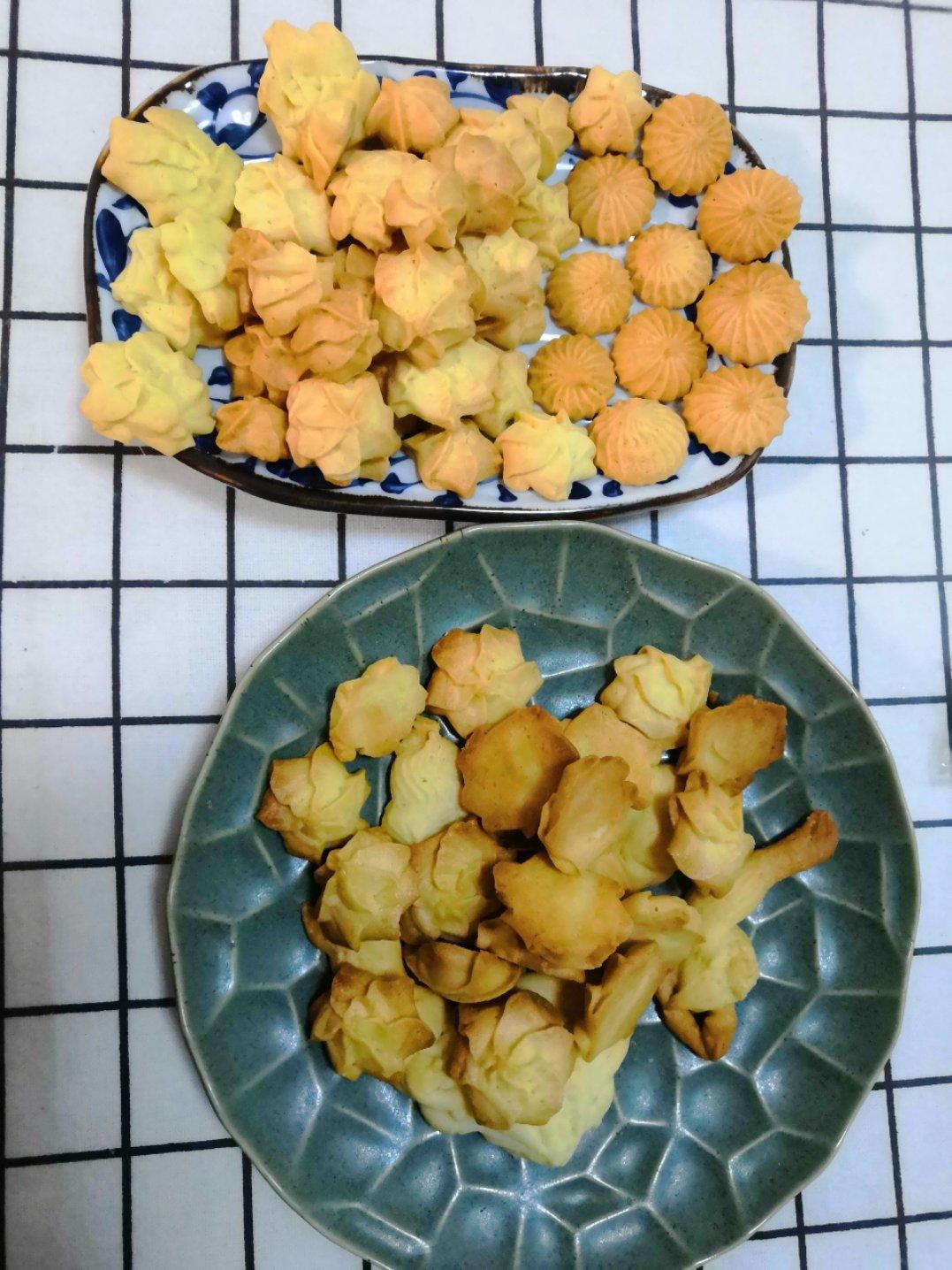 没有黄油也同样做出香酥不腻，花纹立体清晰的曲奇
