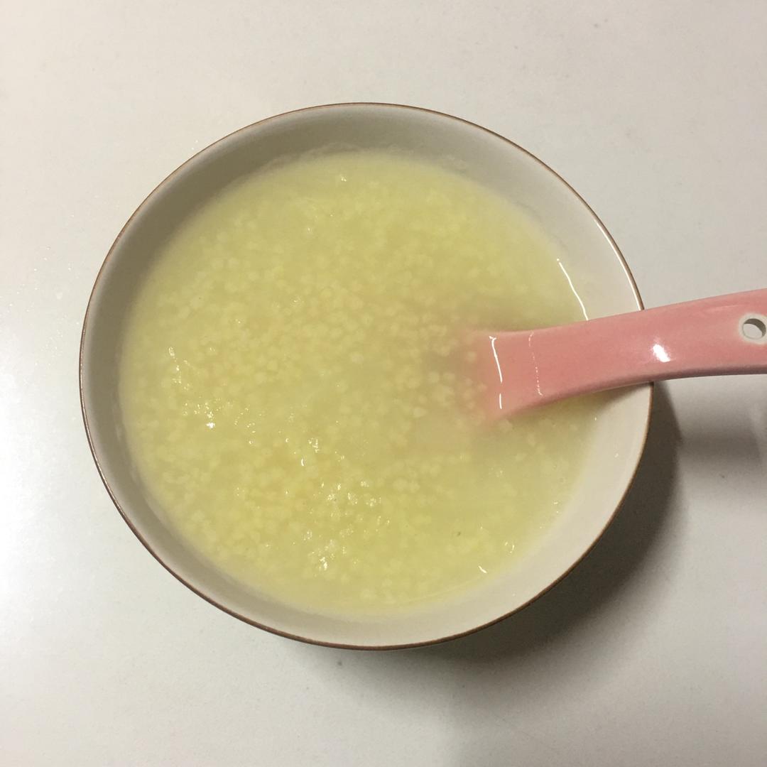 终于熬出一锅有厚厚米油的小米粥