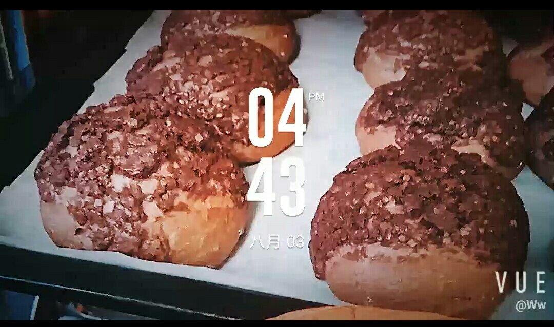 巧克力酥皮泡芙