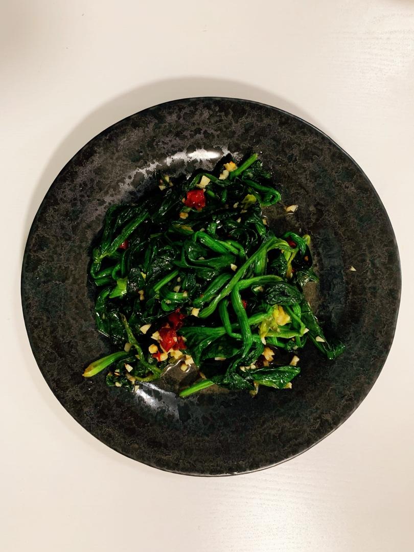 厨师长疑难解答：青菜“炝炒跟清炒”的区别，家庭硬核小技巧