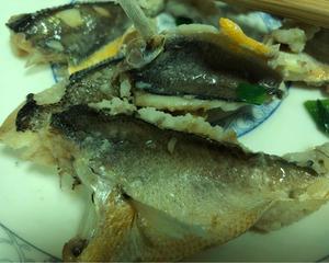 老上海味道—雪菜黄鱼面的做法 步骤10