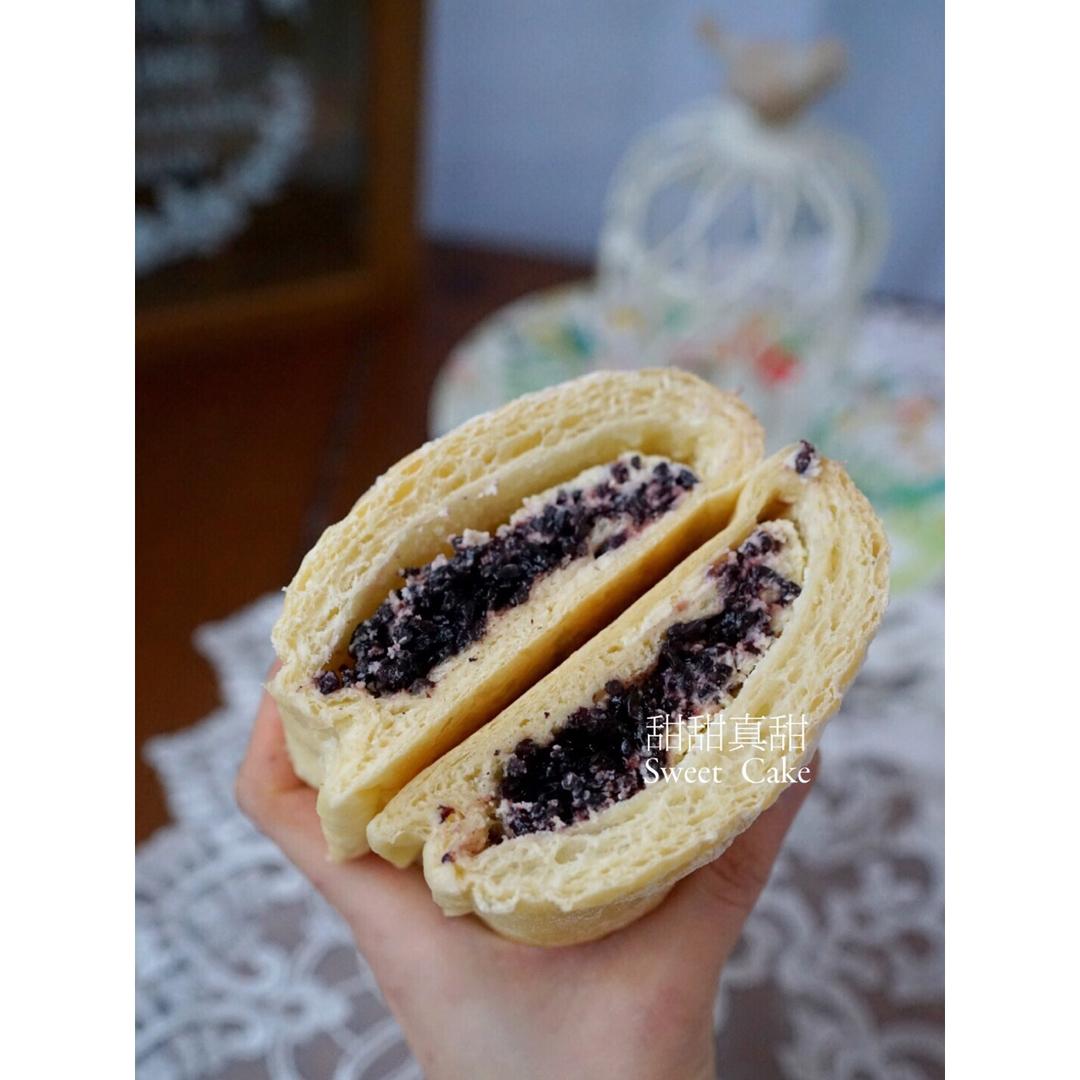 全麦紫糯米奶酪包