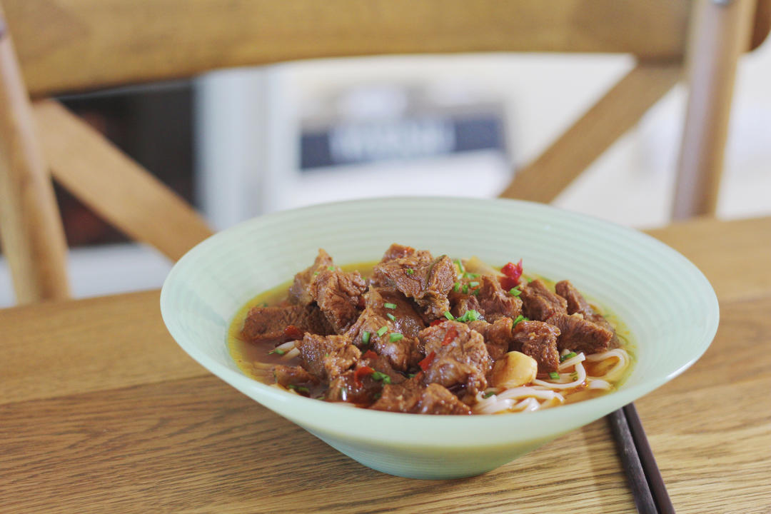 电饭煲版红烧牛肉面