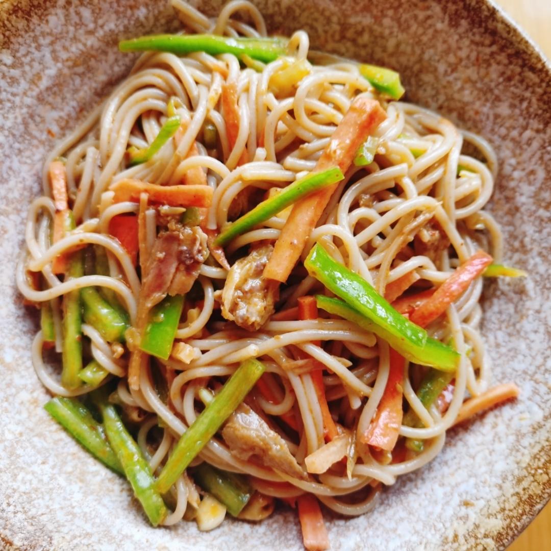 开胃凉面：风味鸡丝莜面！