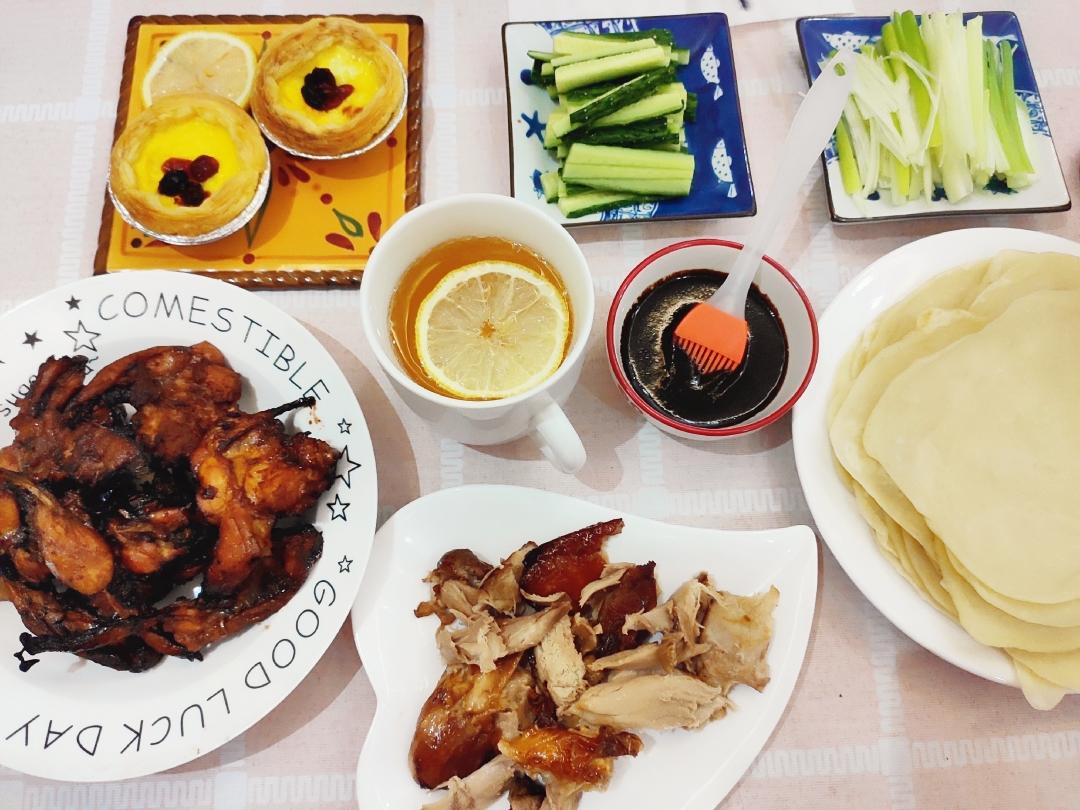 鸭腿卷饼+炸鸡架+蛋塔的做法