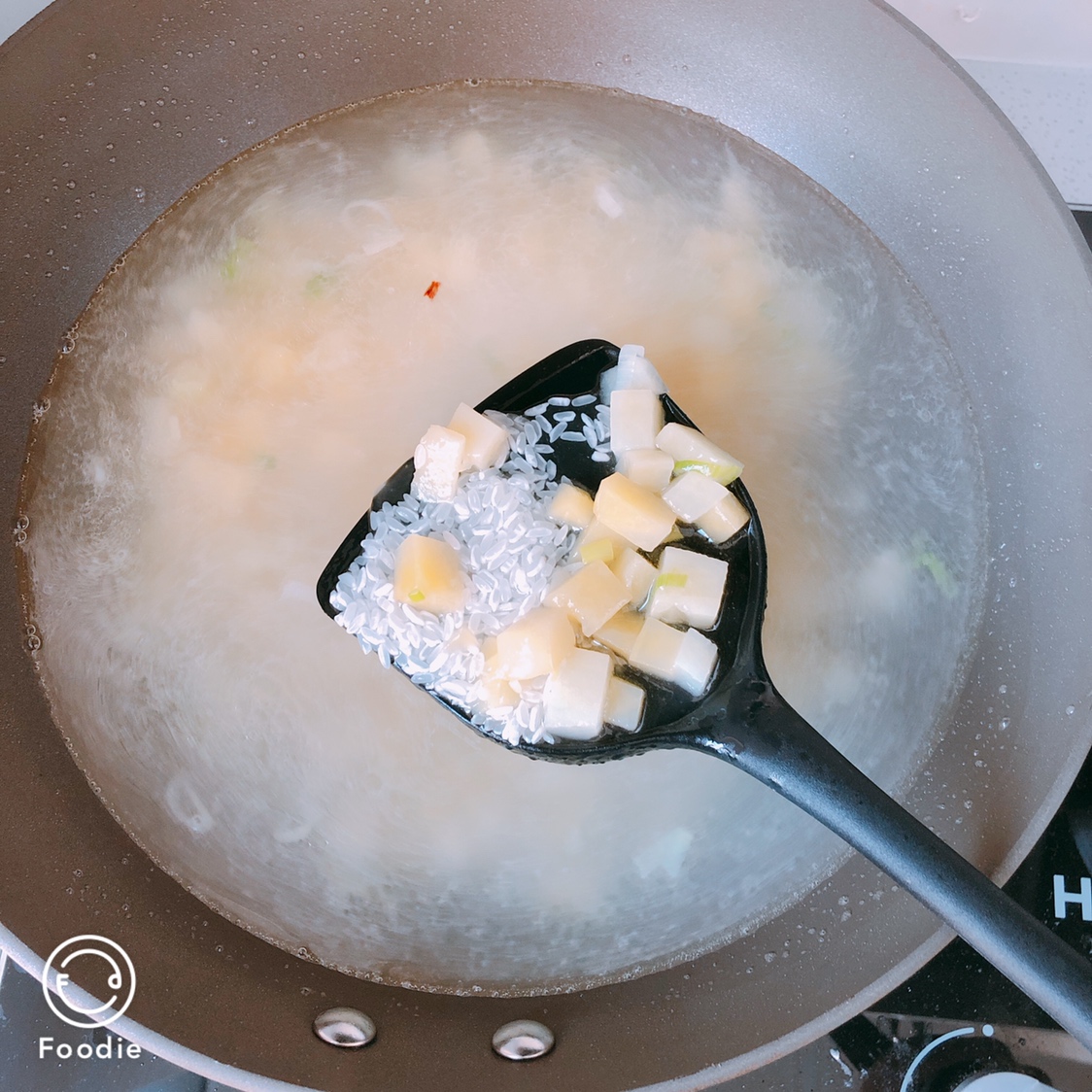 🥔糯糯—土豆粥的做法 步骤5