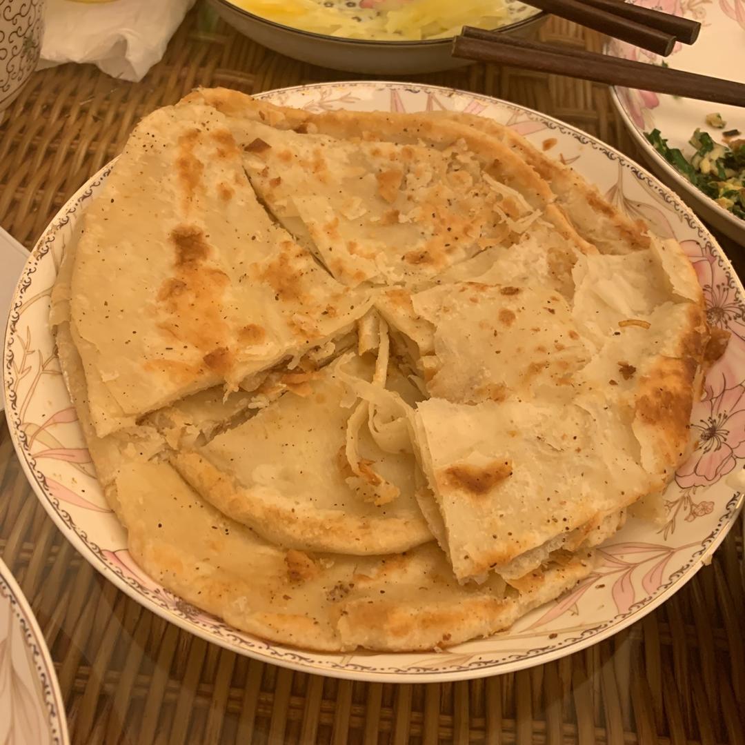 新手版家常烙饼，在家大饼夹一切
