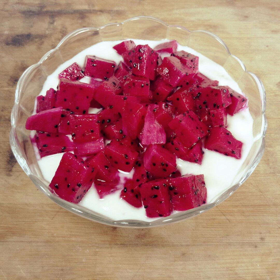 2016-10-11 15:34:10赞火龙果酸奶火龙果(红心