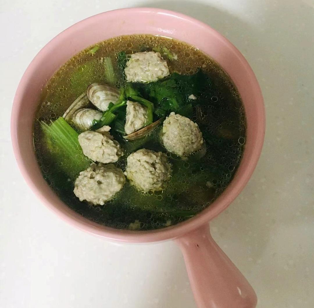 清淡而不寡味的麻香小白菜汆丸子