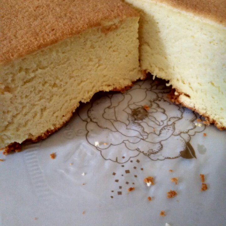 烤箱做蛋糕（戚风蛋糕的做法）