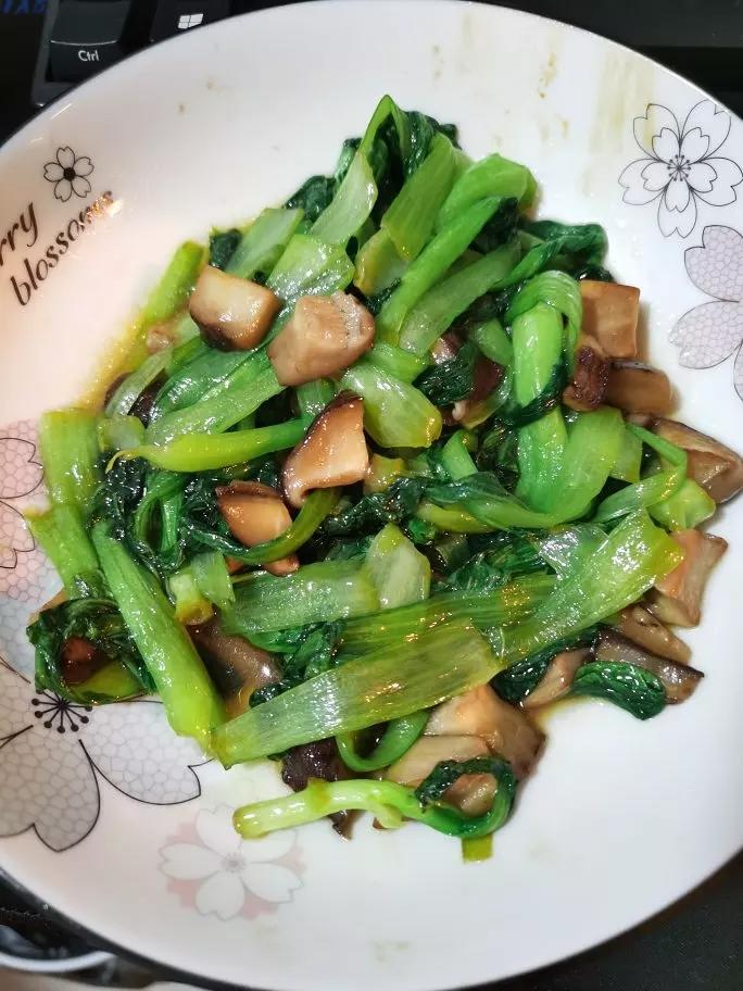 青菜烧香菇