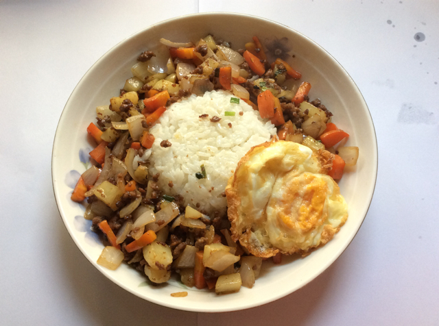 日式干免治牛肉饭