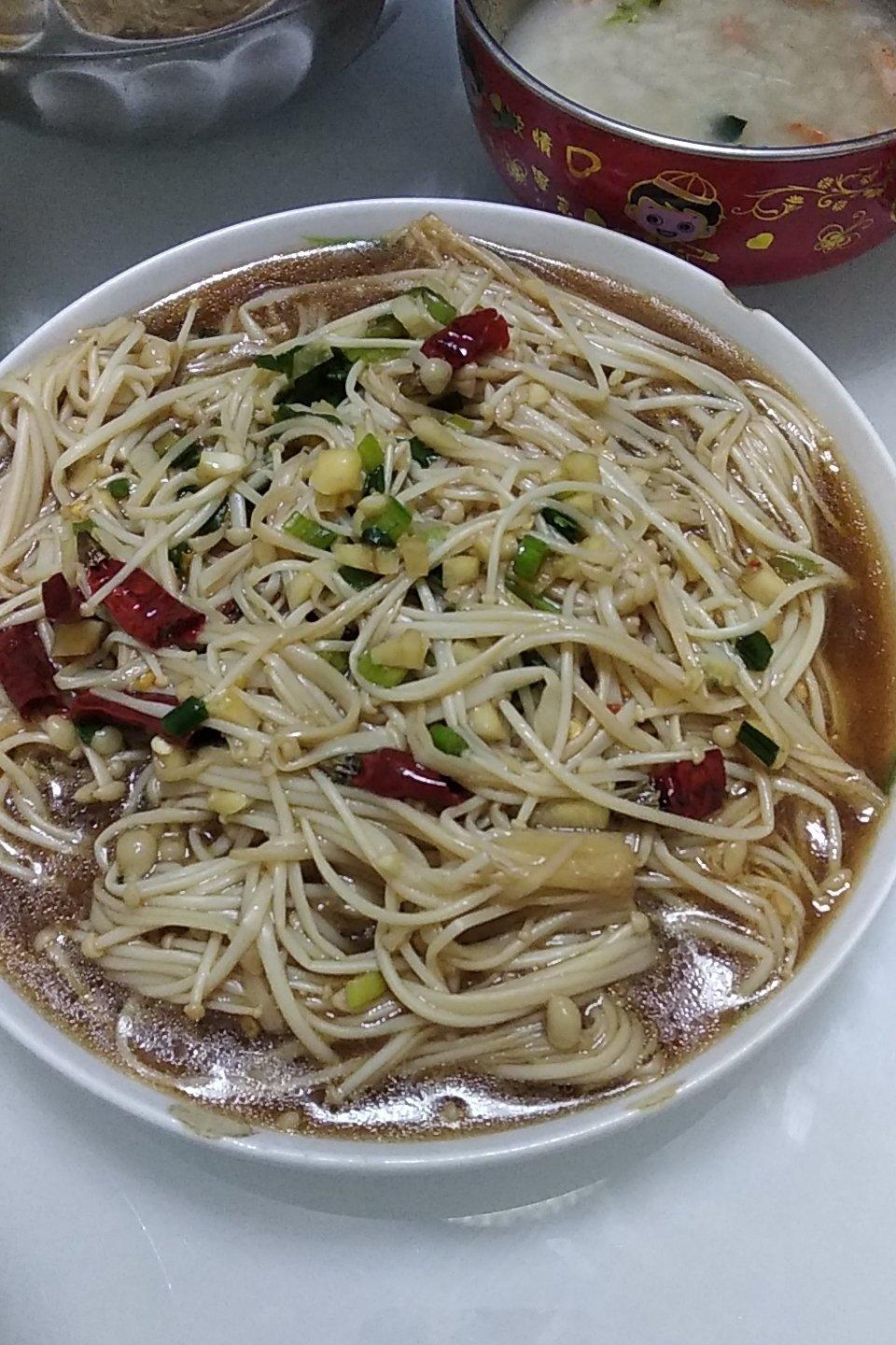 凉拌金针菇