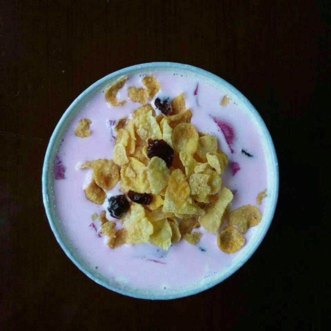 水果麦片早餐