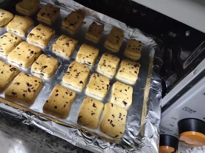 蔓越莓饼干——少油少糖中筋面粉