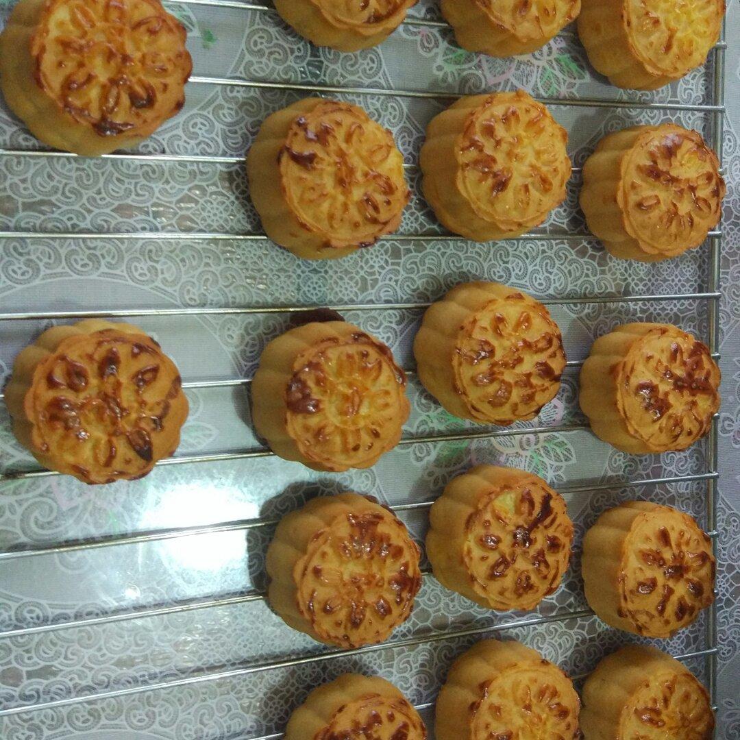 广式月饼—蛋黄莲蓉月饼