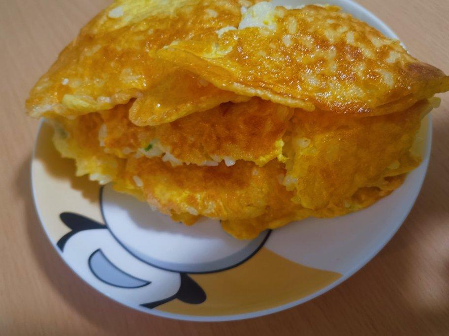 剩米饭的一百种吃法之米饭鸡蛋饼