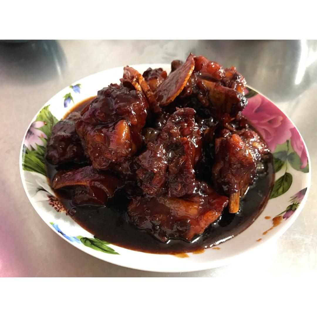 超级好吃的红烧小排