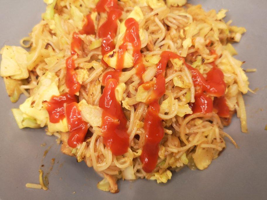 包心菜鸡蛋炒粉丝