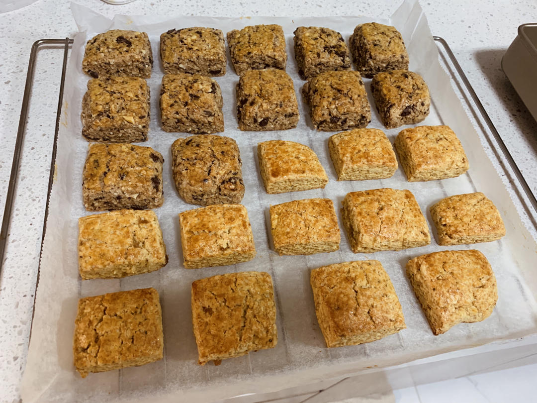 完美裂纹～百分百成功的超好吃奶香司康（禁止搬运）