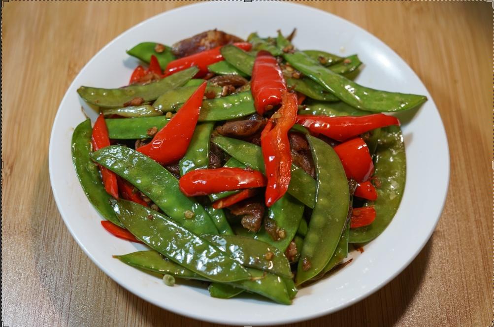 腊肠炒荷兰豆（伊莱特炒菜机器人）