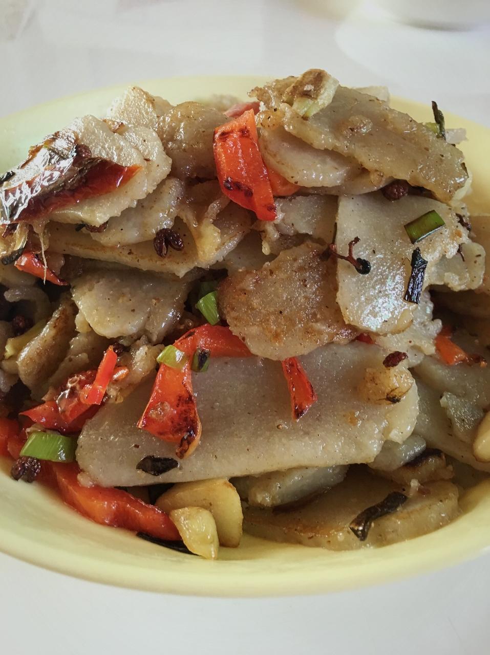 分享作品 晚餐2017年5月9日 陕北特色小吃  土豆千变万化之炒黑愣愣