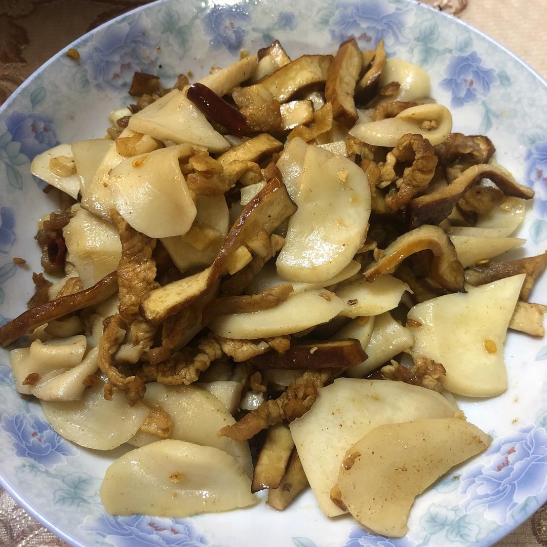 杏鲍菇炒肉丝