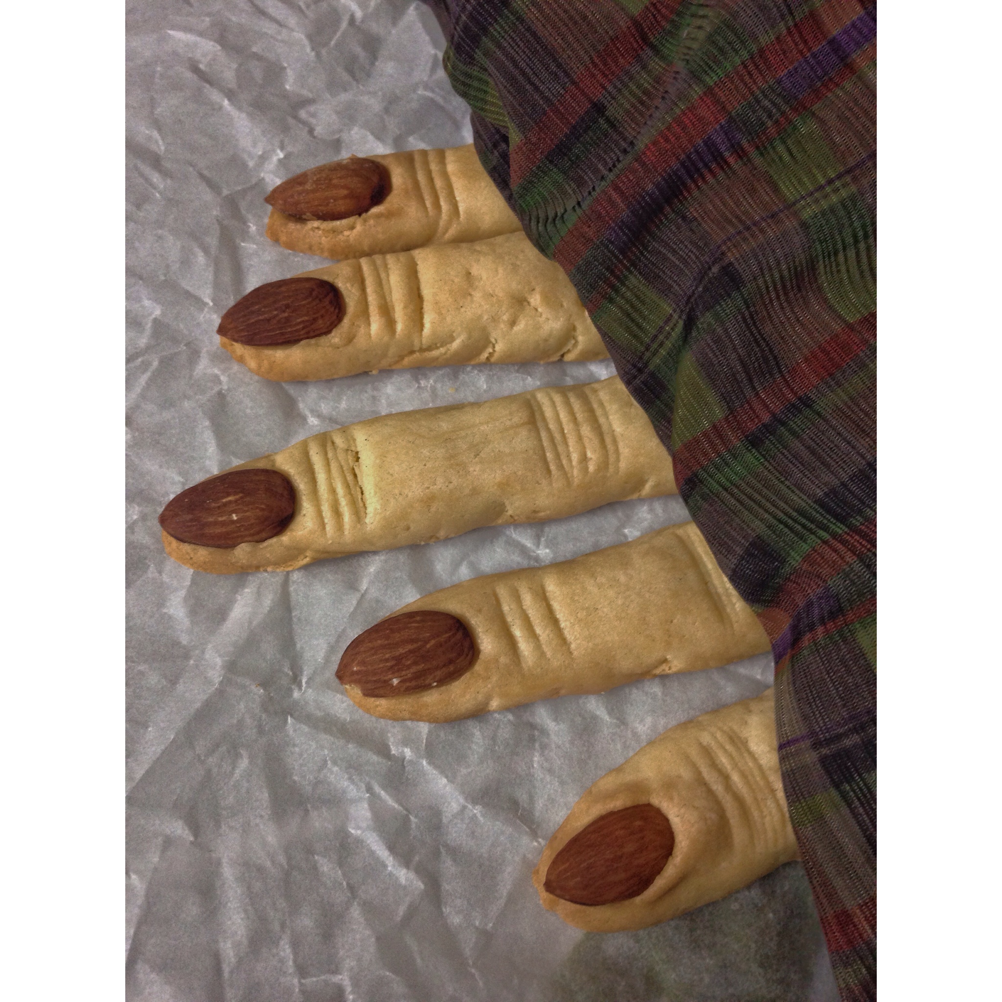 万圣节恐怖女巫手指饼干