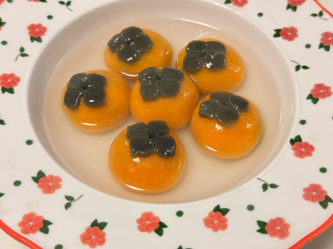 吃一口柿子汤圆，新的一年将有好事会发生哦！