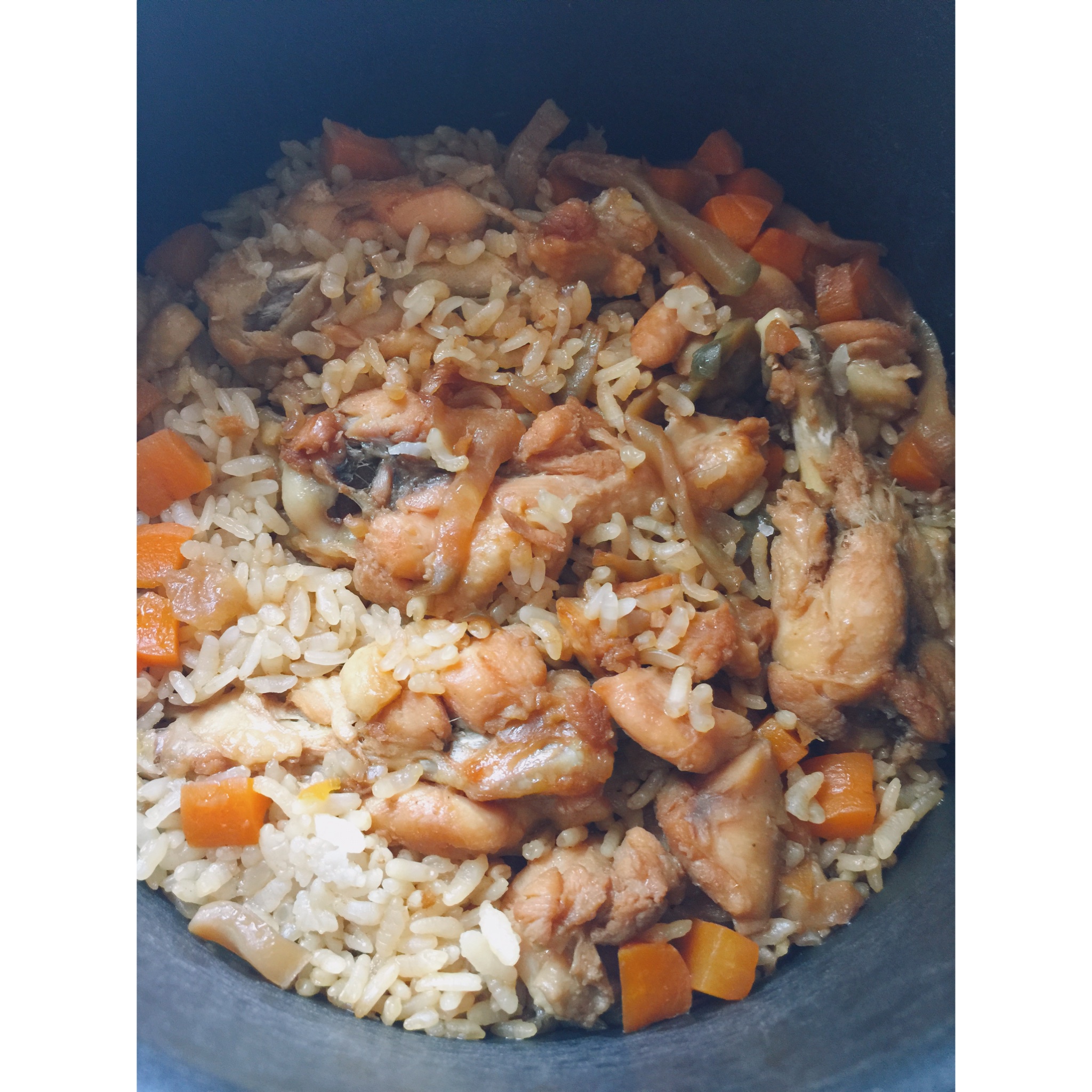 喷香排骨焖饭（爆好吃）