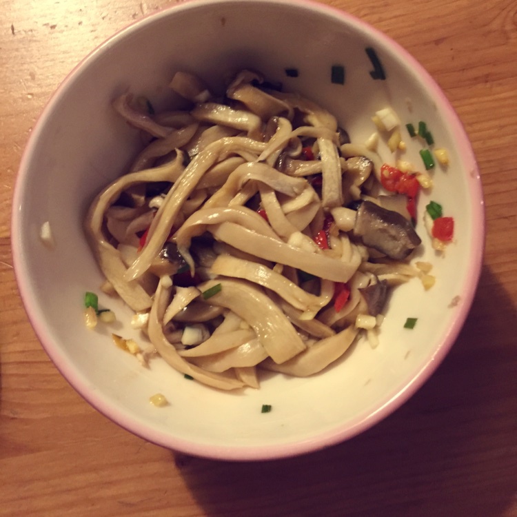 手撕杏鲍菇
