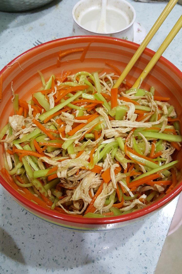 凉拌鸡丝