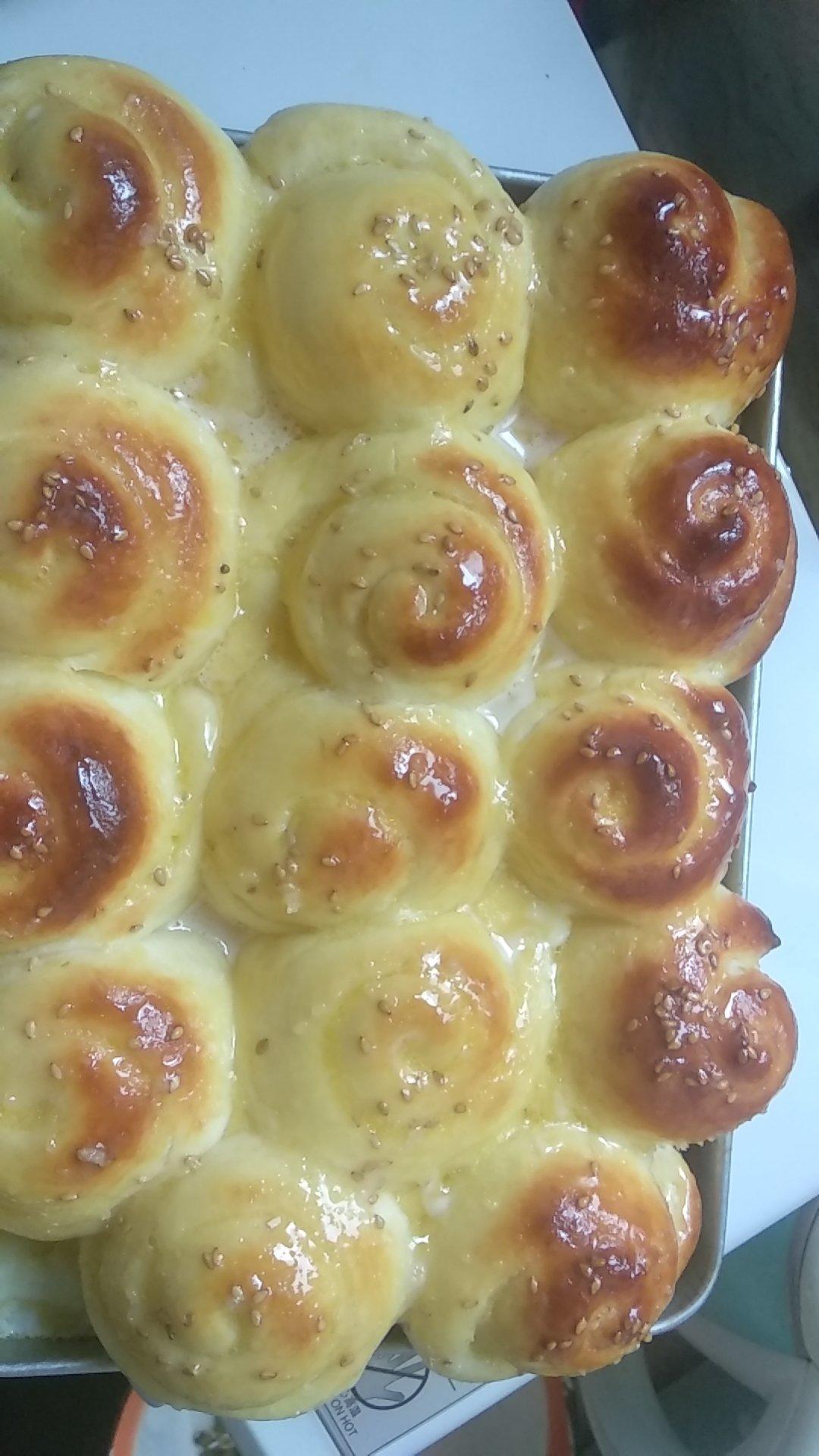 脆底蜂蜜小面包