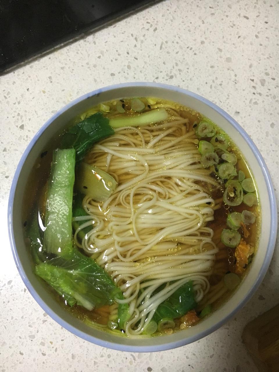 有爱心就暖做的王大厨酸汤面