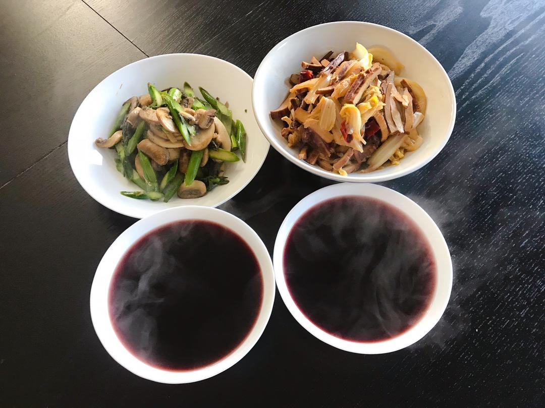 行万里路，尝人间味