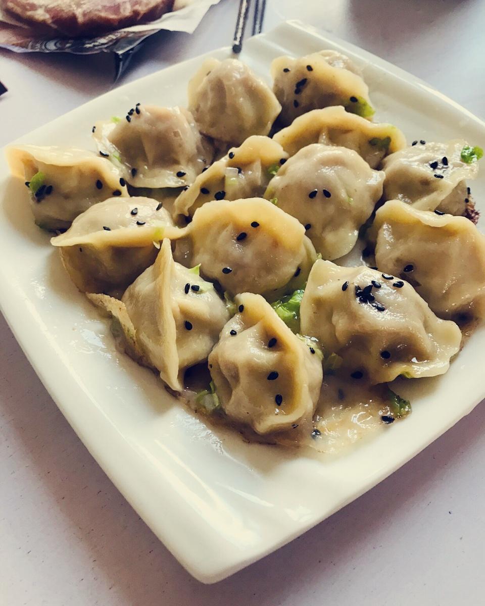 早餐来一锅香脆的生煎饺子