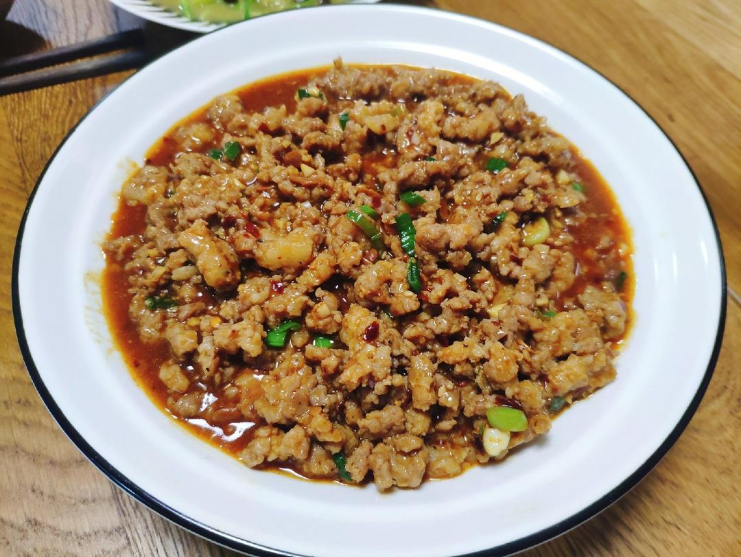 嫩滑无比的肉沫鸡蛋羹