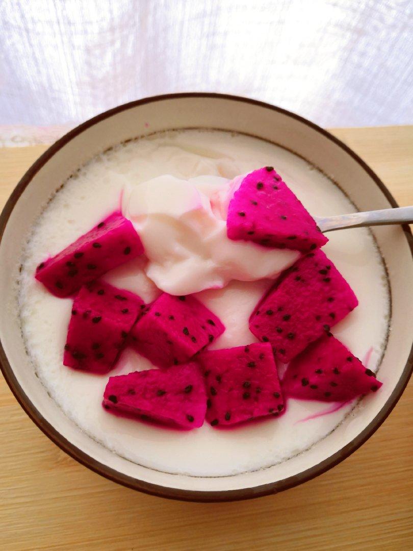 朱砂真珠做过顺德双皮奶加了点火龙果,做得异常成功呀!