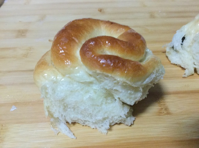 蜂蜜红提牛奶小面包