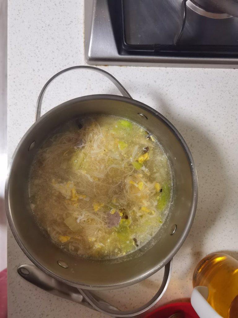家常白菜挂面汤