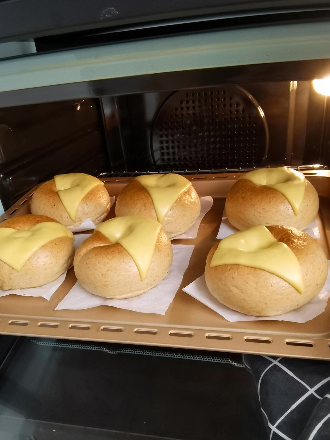 🥯芝士咖喱鸡肉贝果｜钻石裂纹